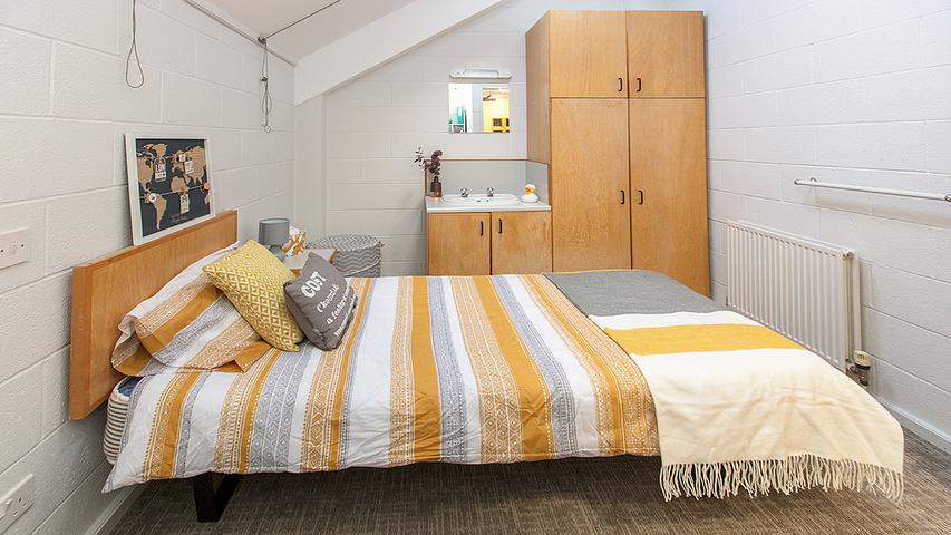 Robbins Hall - University of Plymouth